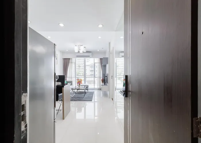 Shine Sukhumvit 43 Phrompong 4*